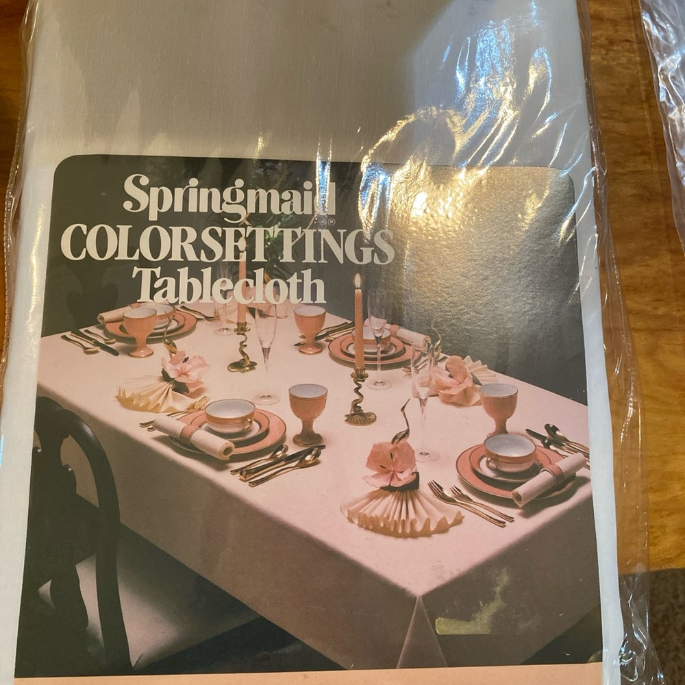 VTG NOS Springmaid Colorsetting Tablecloth 60"x120" White RECTANGLE SHAPE Poly